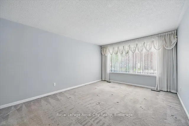 Additional image 11 of 701 Castleguard Cres