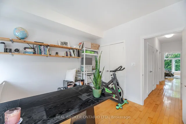 Additional image 19 of 476 King St