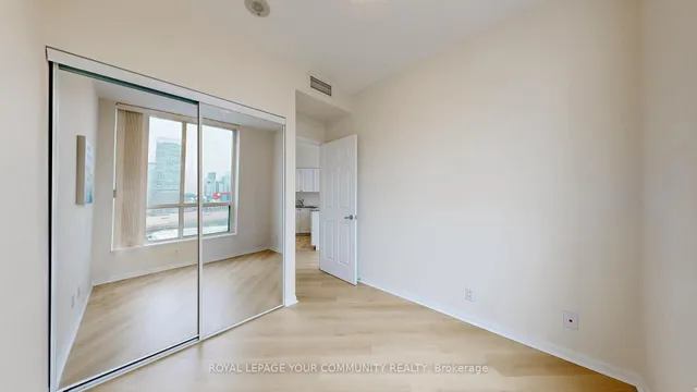 Additional image 24 of 230 Queens Quay Unit 2323