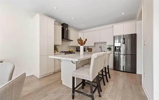 Additional image 10 of 1304 Basswood Cres