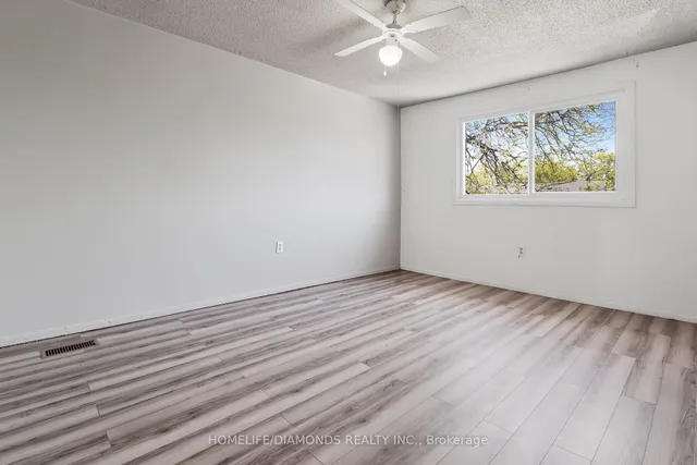 Additional image 20 of 262 KENORA Ave Unit 35