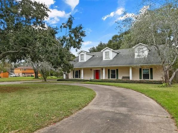9011 Tavenor Ln, Houston, TX 77075