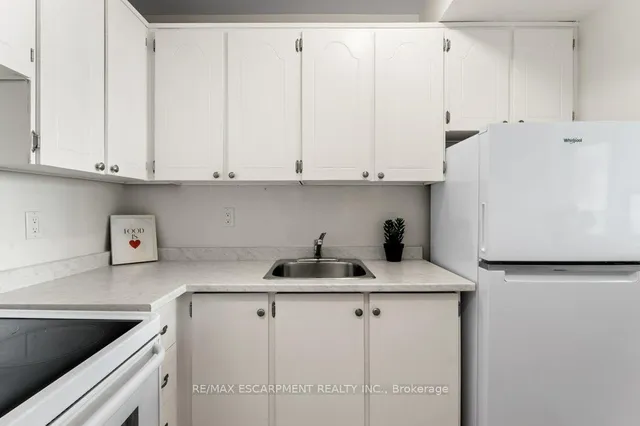 Additional image 6 of 150 Charlton Ave Unit 1803