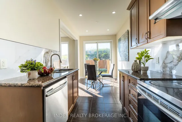 Additional image 27 of 32 Lackington St