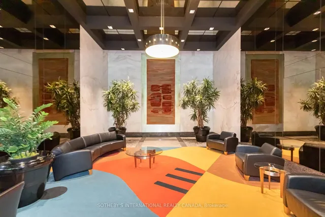 Additional image 31 of 33 Harbour Sq Unit 1429