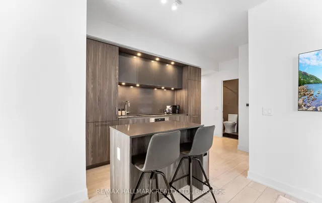 Additional image 19 of 35 Mercer St Unit 1114