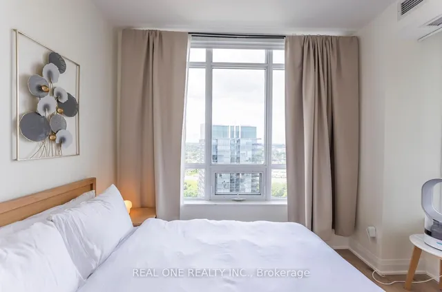 Additional image 21 of 36 Park Lawn Rd Unit 2708