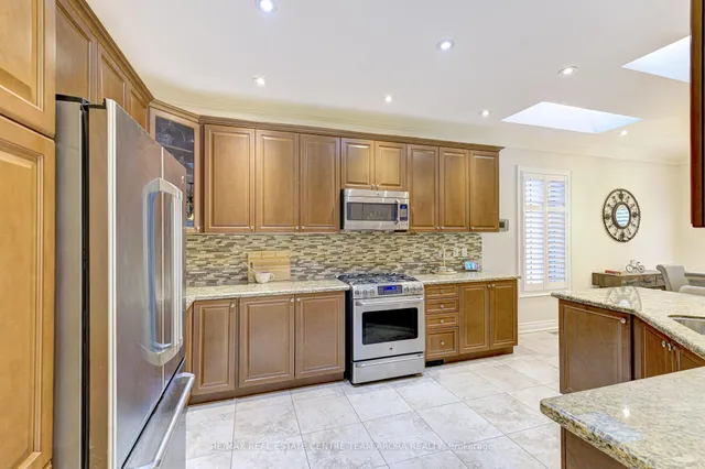 Additional image 14 of 8 Haywood Dr