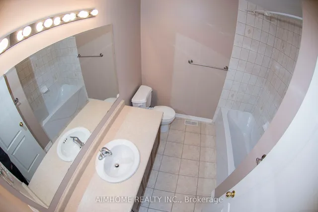 Additional image 21 of 4198 Fuller Cres