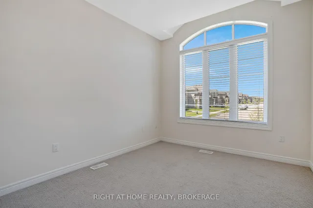 Additional image 31 of 19 Robarts Dr