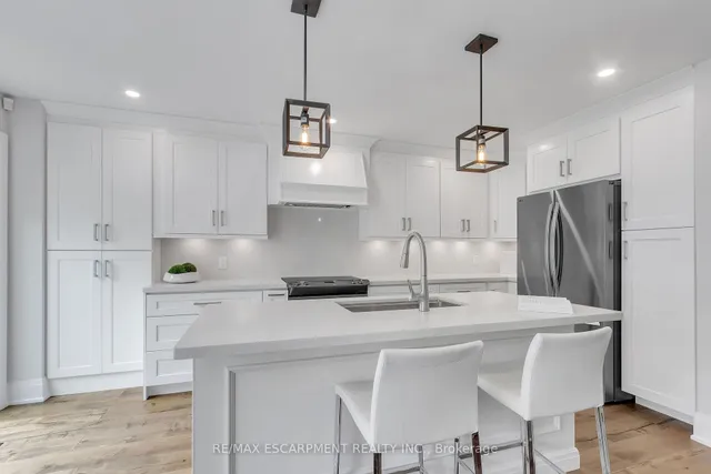 Additional image 7 of 5118 Tree Crt