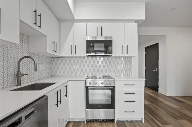 Additional image 4 of 5 Wellington St Unit 414