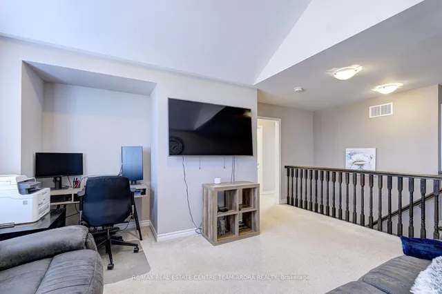 Additional image 25 of 18 Fenchurch Dr