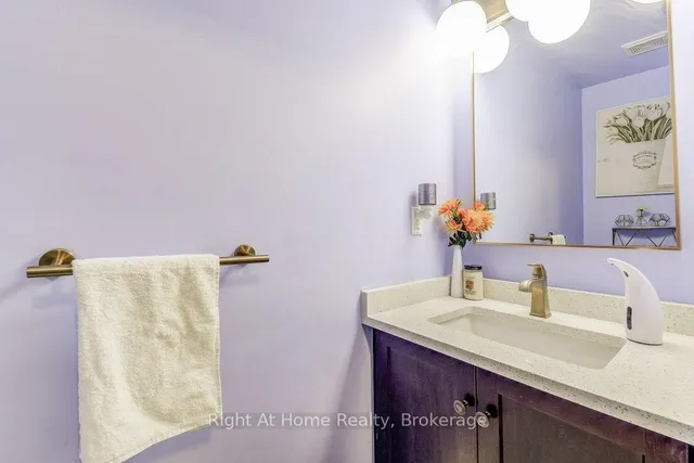 Additional image 7 of 62 Westbank Tr