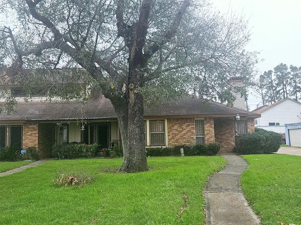 12215 W Village Dr UNIT D, Houston, TX 77039