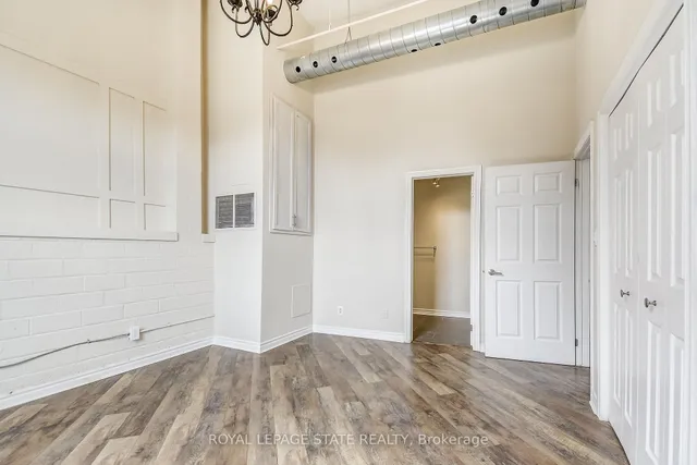 Additional image 24 of 80 King William St Unit 110