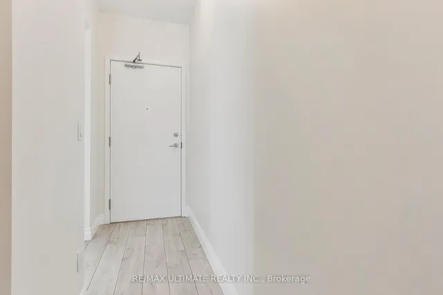 Additional image 43 of 210 Simcoe St Unit 611