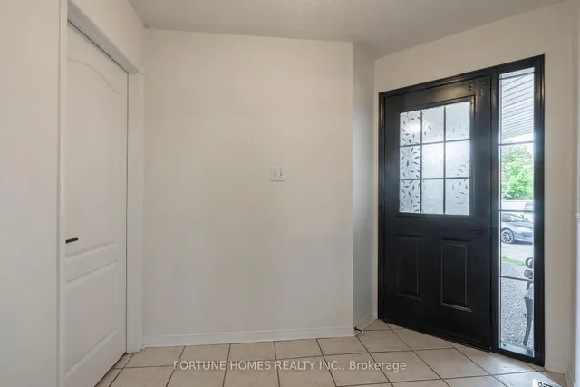 Additional image 5 of 197 Vintage Gate