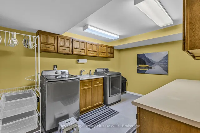 Additional image 23 of 64 Lamont Pl