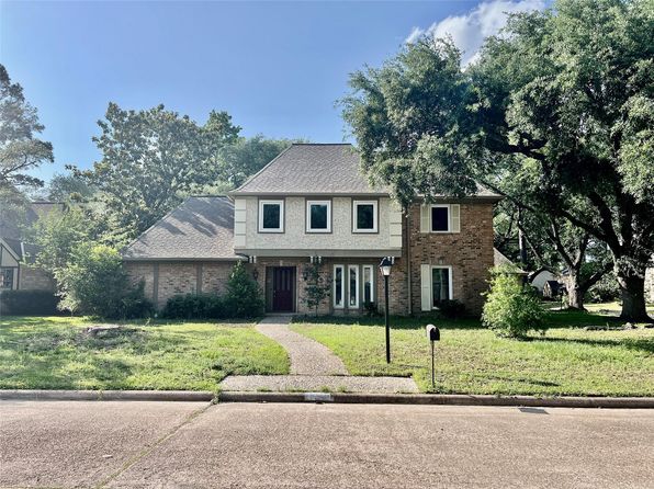 13719 Foxmoor Ln, Houston, TX 77069