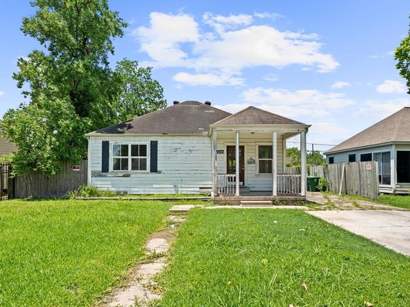 1922 Des Jardines St, Houston, TX 77023