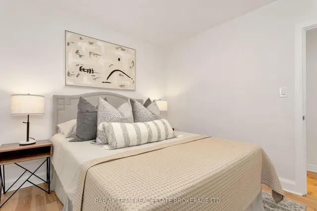 Additional image 17 of 30 Mould Ave