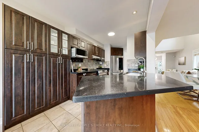 Additional image 17 of 7095 Village Walk