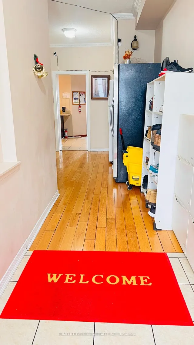 Additional image 11 of 22 Troyer Ave