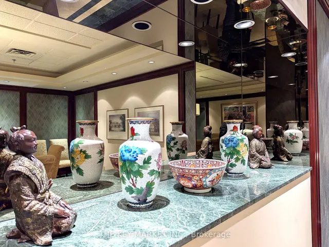 Additional image 48 of 1001 Bay St Unit 813