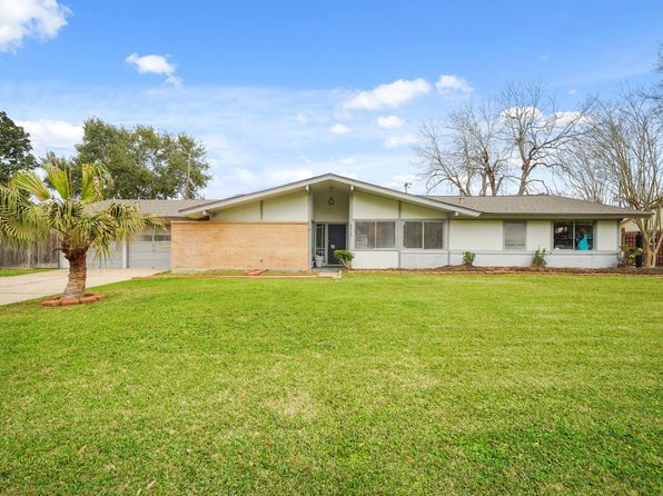 4510 Silverwood Dr, Houston, TX 77035