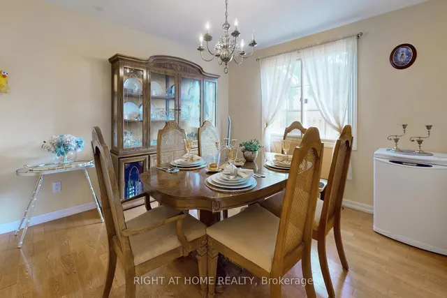 Additional image 10 of 1924 Steepbank Cres