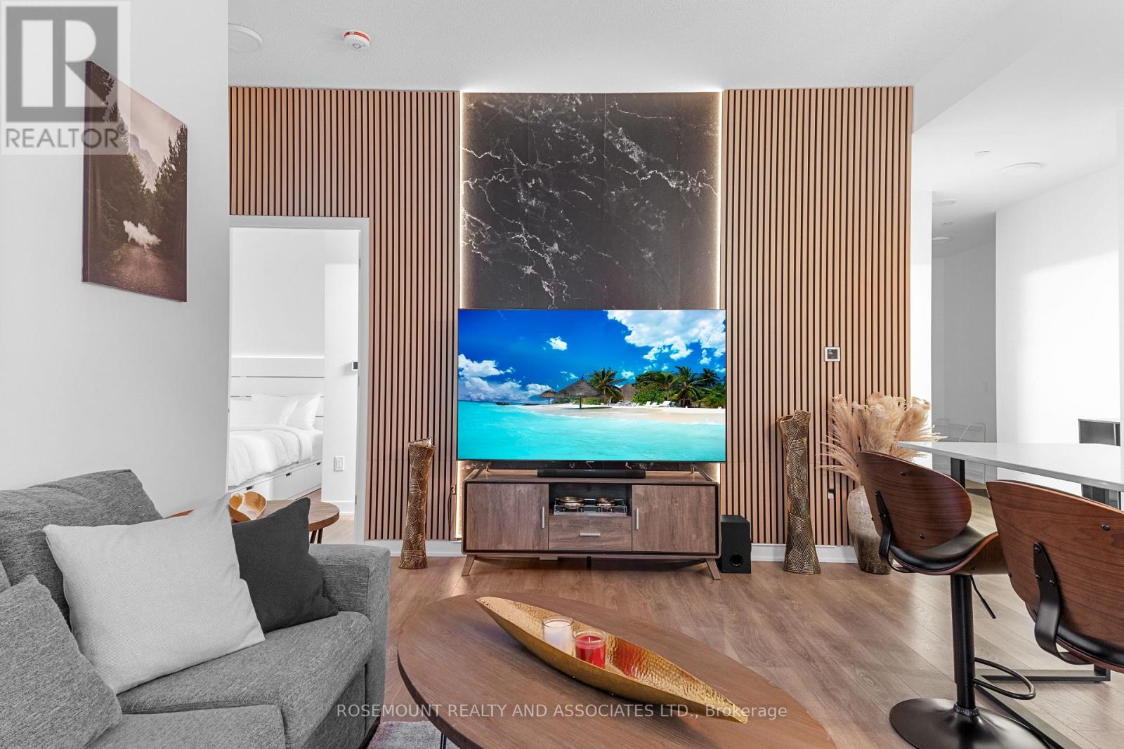 102 - 35 TUBMAN AVENUE|Toronto (Regent Park), Ontario M5A0T1