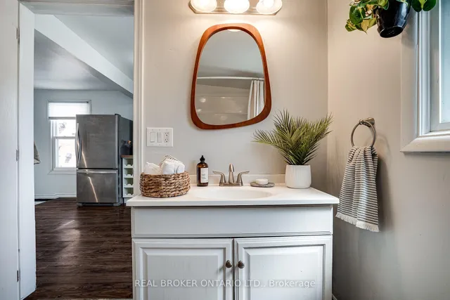 Additional image 26 of 77 East 24th St