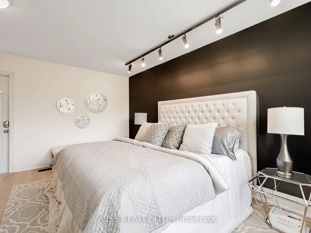 Additional image 20 of 52 Almore Ave