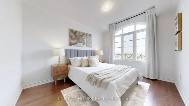 Additional image 28 of 328 Bergamot Ave