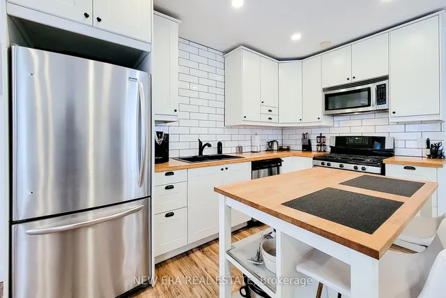 Additional image 19 of 18 Ellis Ave