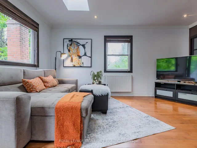 Additional image 31 of 8 Fairford Ave