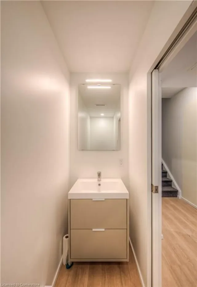 Additional image 30 of 26 King St