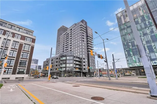 Additional image 44 of 1 Victoria St Unit 601