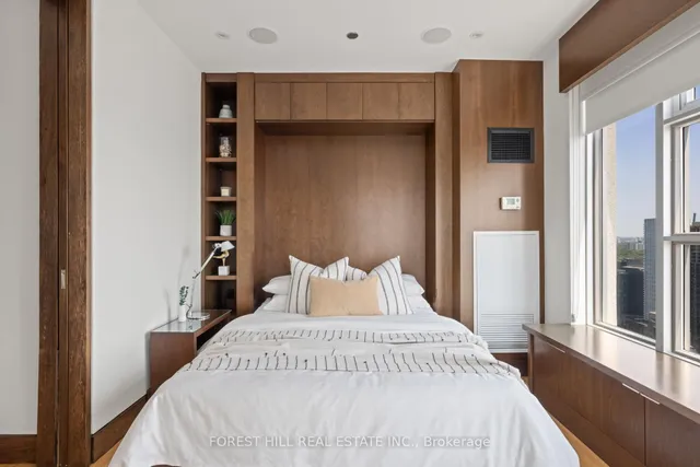 Additional image 23 of 1 King St Unit #4307