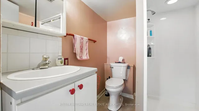 Additional image 26 of 390 Daralea Hts