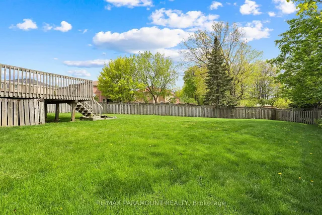 Additional image 46 of 712 Savoy Cres