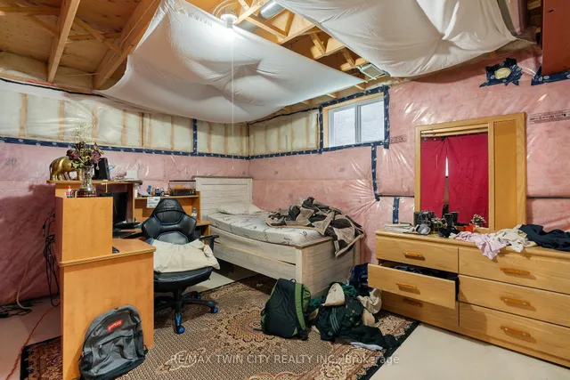 Additional image 32 of 47 PONDCLIFFE Dr