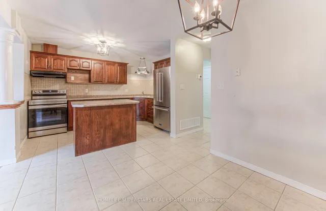 Additional image 10 of 297 BRIARMEADOW DR