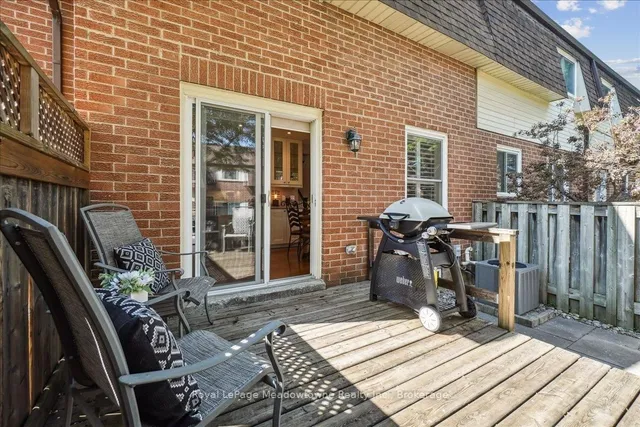 Additional image 44 of 30 Heslop Rd Unit 4