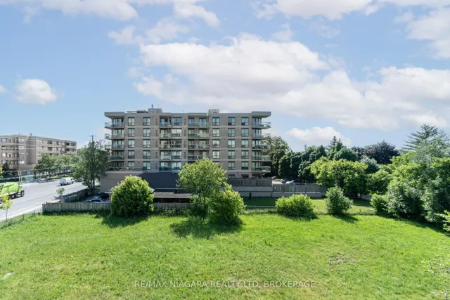 Additional image 38 of 872 Sheppard Ave Unit 313