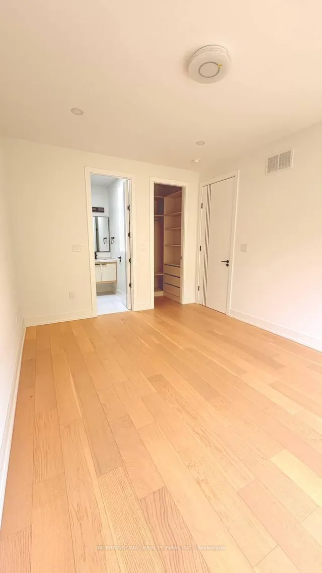 Additional image 22 of 19 Ivy Ave