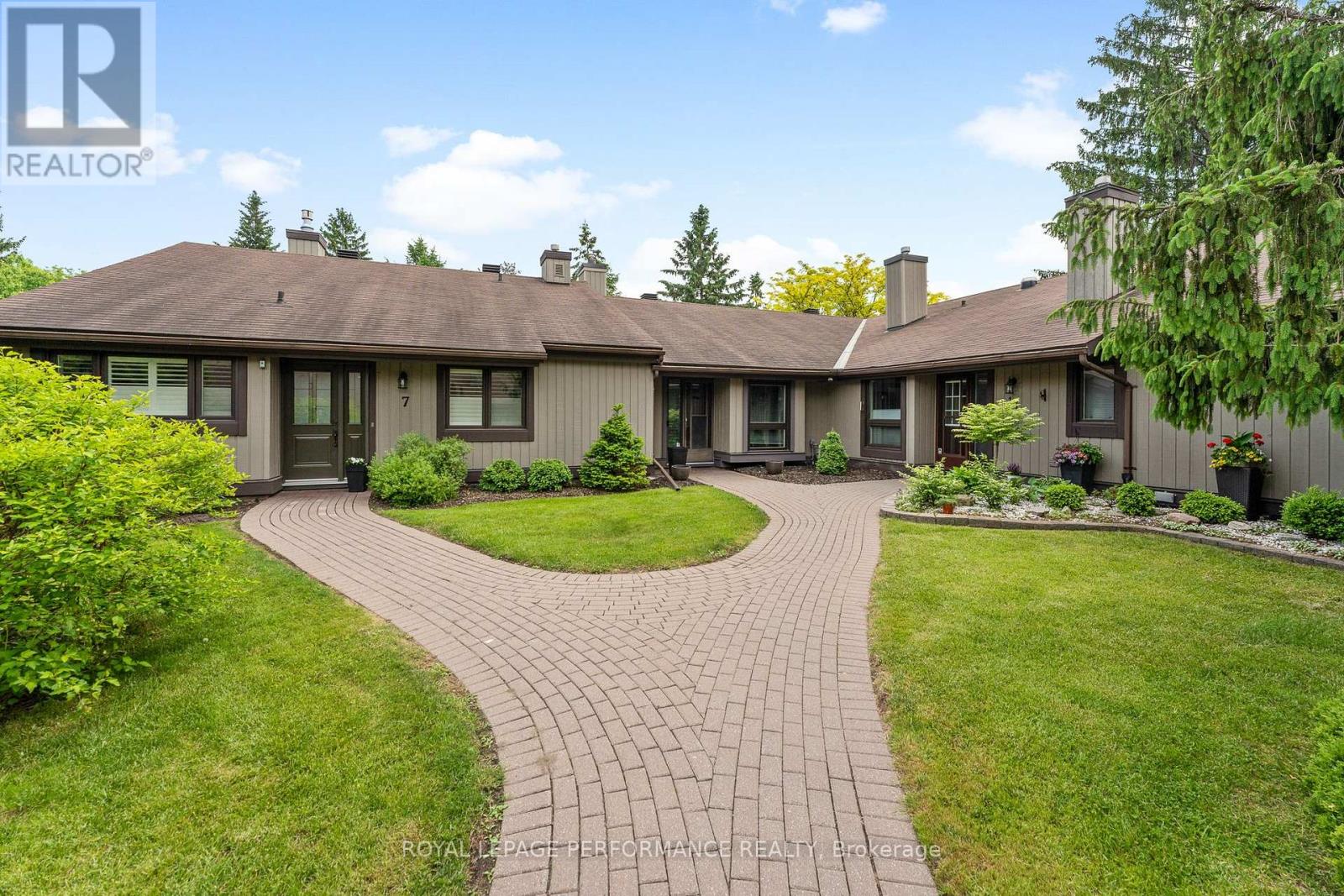 Property image for 9 PLAINFIELD COURT|Ottawa, Ontario K2S1B9