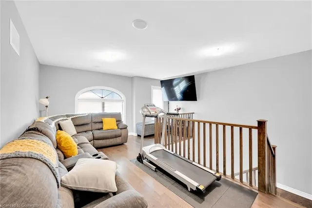 Additional image 25 of 56 Bellroyal Cres