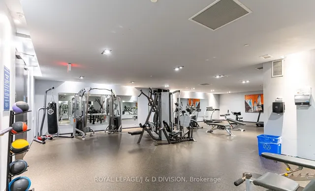 Additional image 20 of 156 Portland St Unit 421